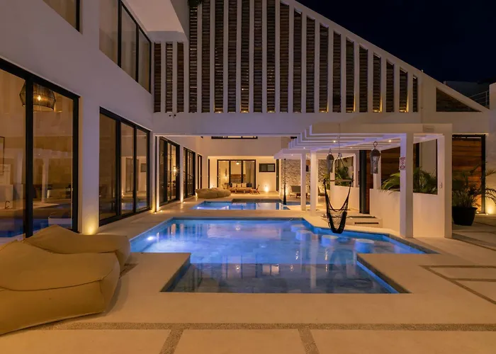 Villa La Coya