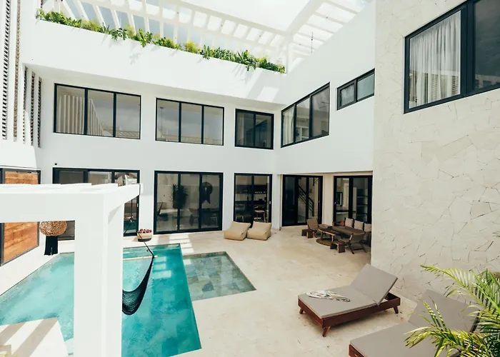 Villa La Coya *